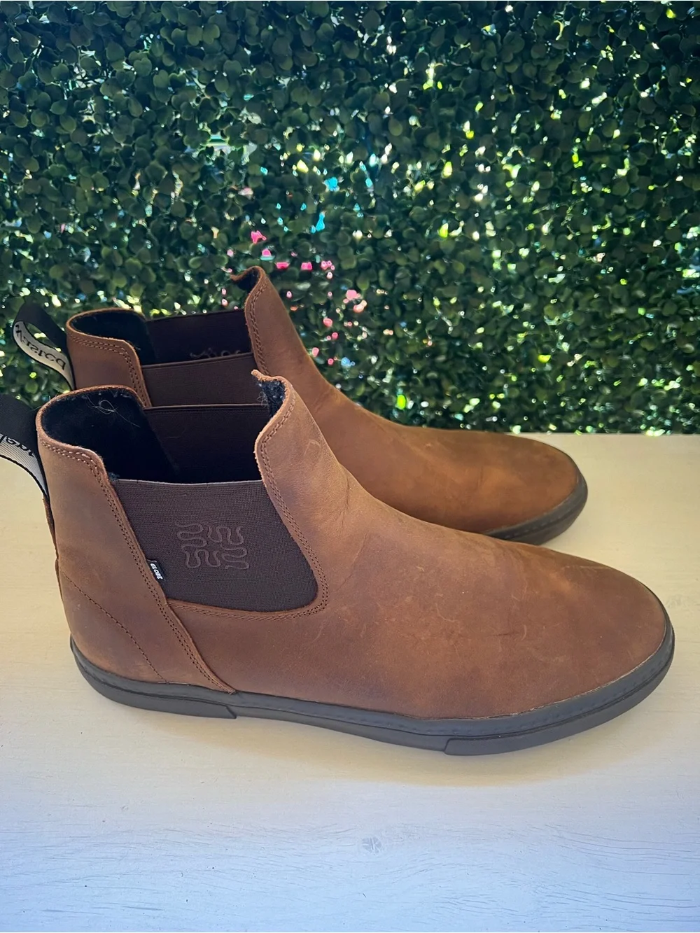 Globe Men's Tan Brown Chukka Chelsea Boots